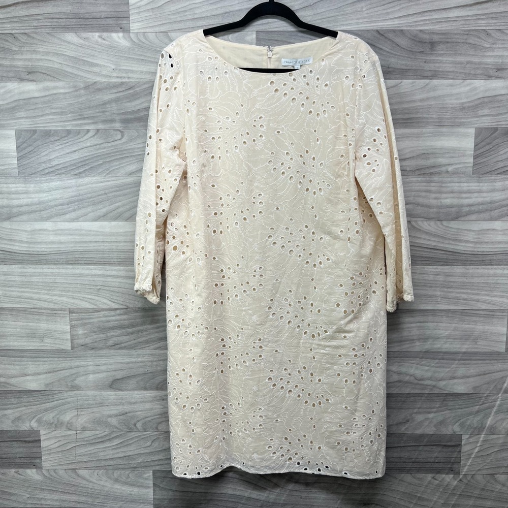 Preston‎ & York Sheath Dress Women's Size 16 Beige 3/4 Sleeve Eyelet Embroidered